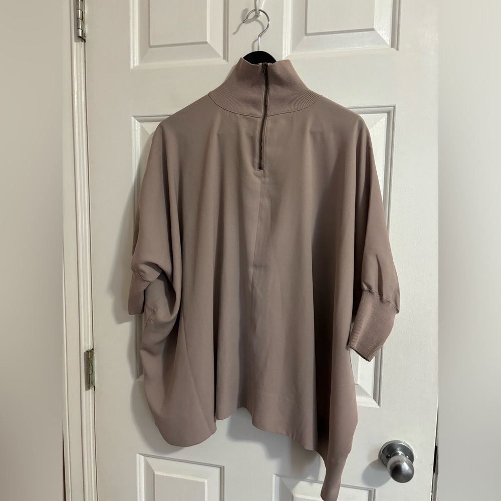 Babaton poncho - Picture 2 of 5